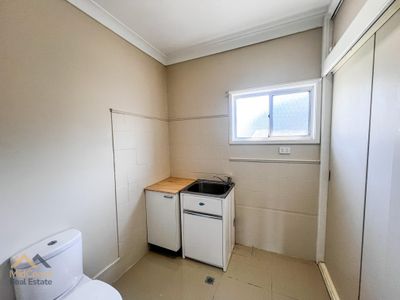 13 Douglas Avenue, Forster