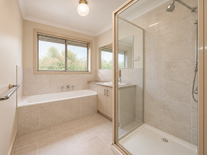 252 McGrath Rd, Wyndham Vale