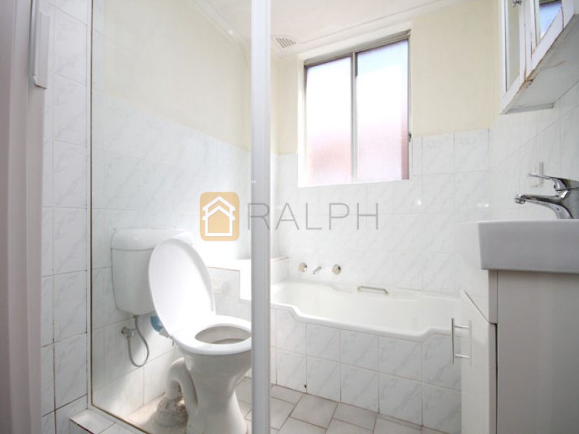 3 / 4 Garrong Road, Lakemba