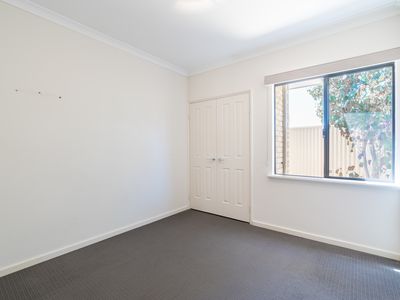 13 Coniston Bend, Waikiki