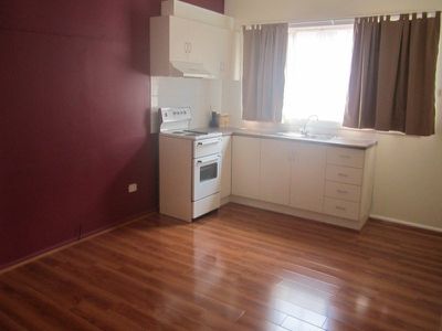 2 / 26 Ranchby Avenue, Lake Heights