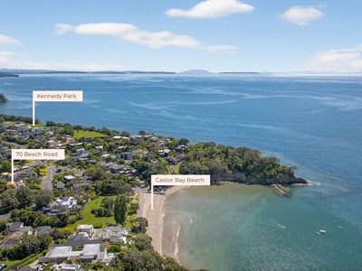 70 Beach Road, Castor Bay