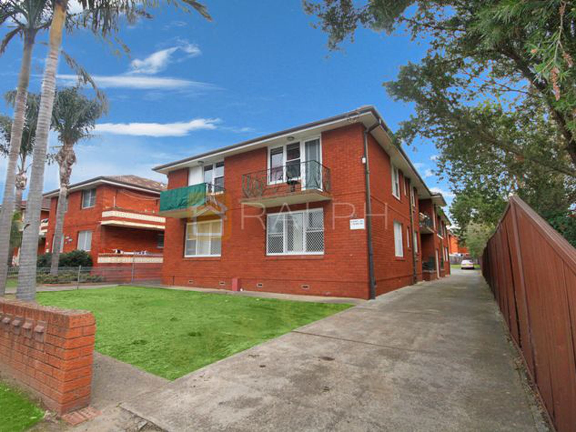 2 / 32 Hampden Road, Lakemba