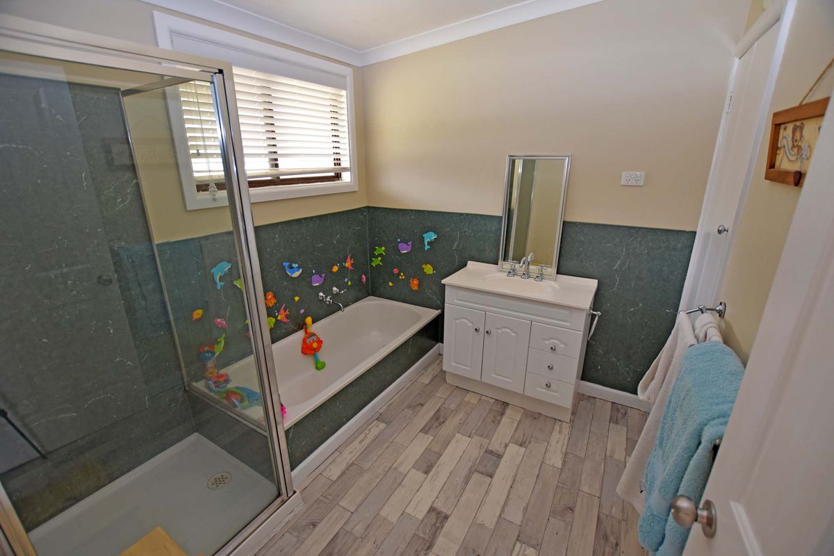 14 Weller Road, Lancaster