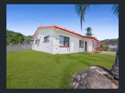 2 / 25 Keith Street, Whitfield
