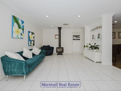 28 Newgain Cres, Carramar