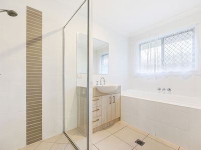 13 Mawson Court, Urraween