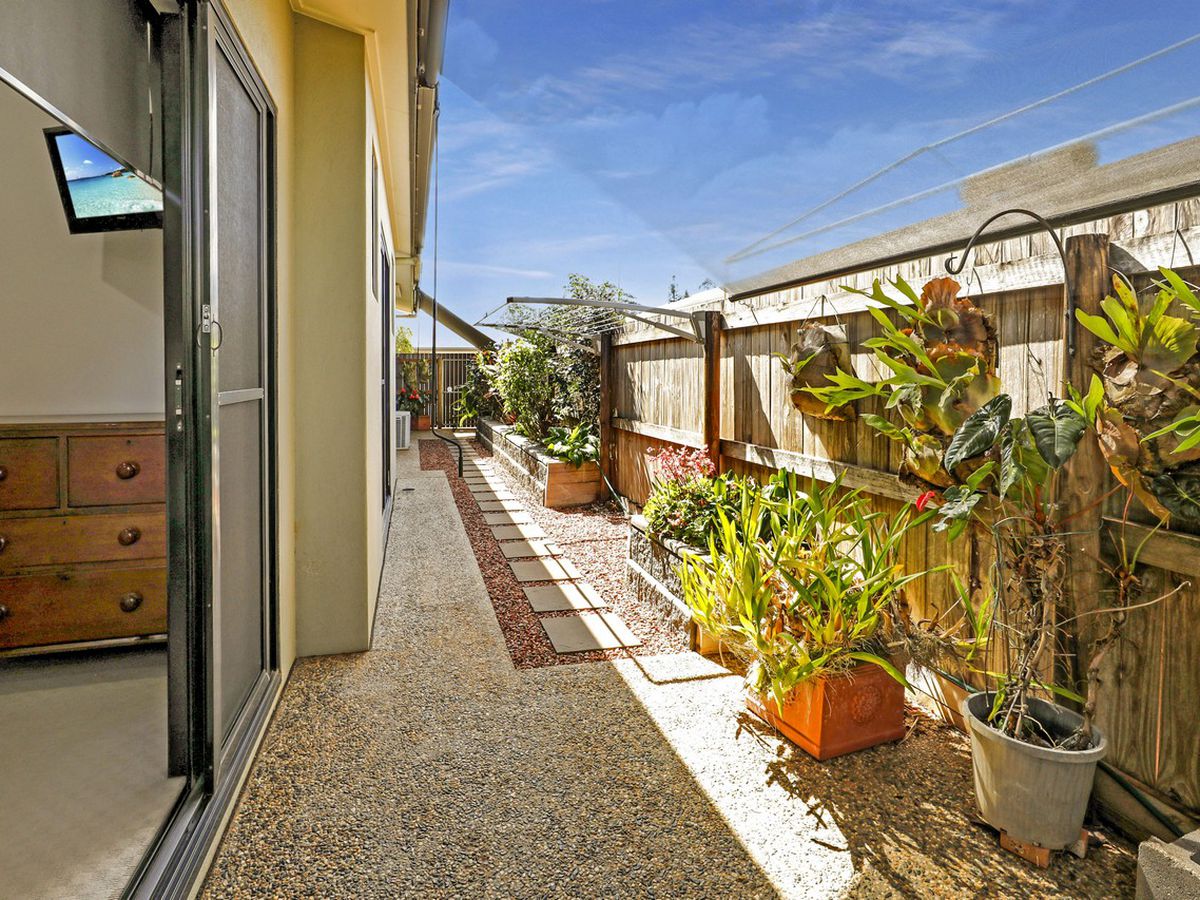 9 Sommerset Drive, Atherton