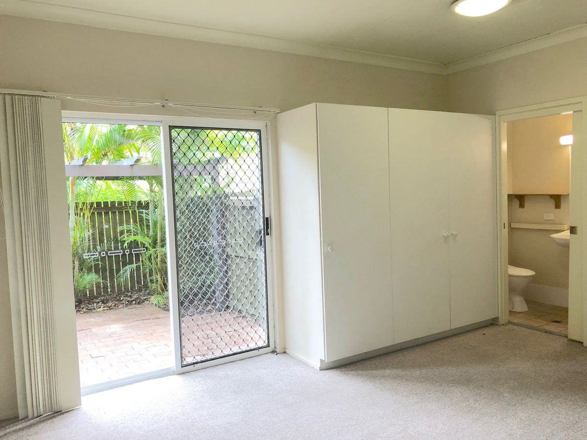 4 / 5 Norwood Street, Toowong