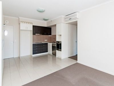 502 / 11 Ellenborough Street, Woodend
