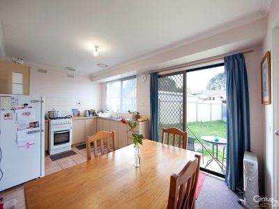 9 Prospect Hill Crescent, Dandenong North
