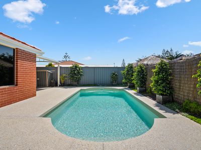 2 Anzio Court , Secret Harbour