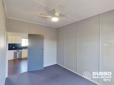 2 / 4 Gloucester Avenue, Dubbo