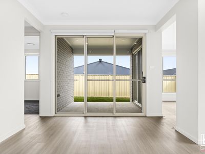 5 McEnery Close, Hamlyn Terrace