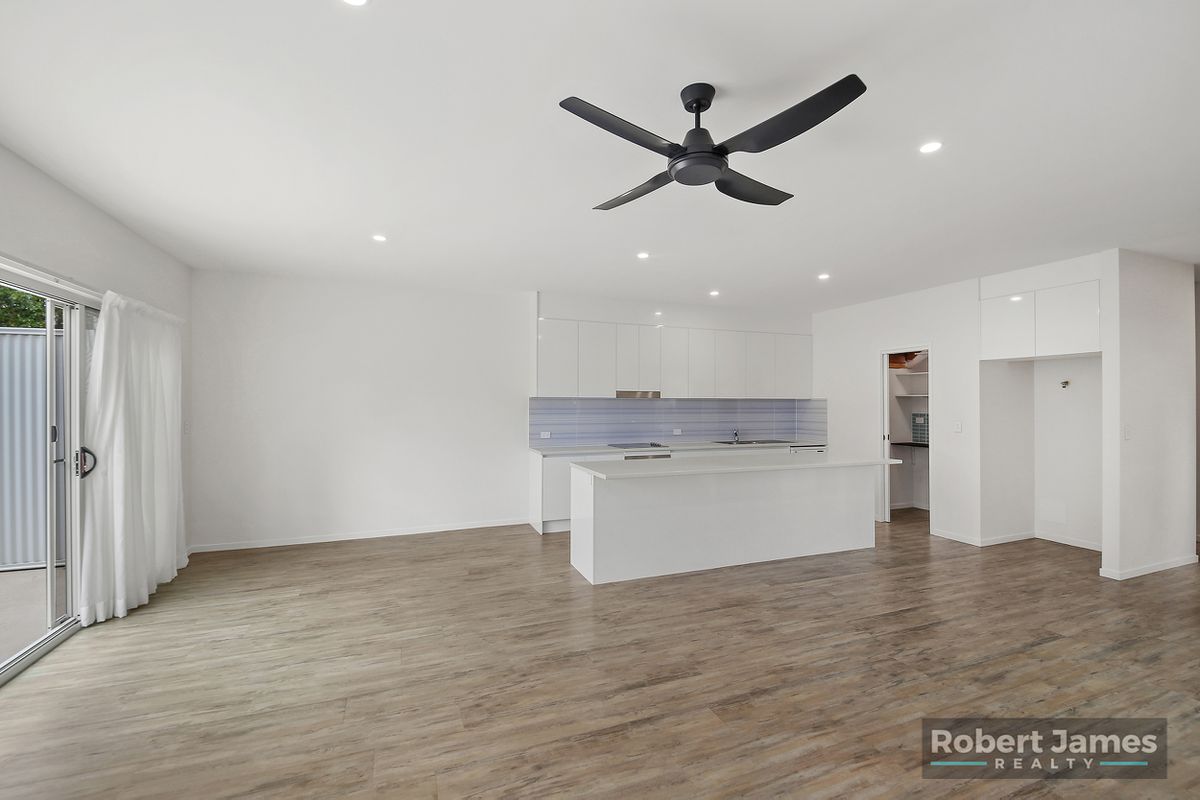 2 / 8 Doonella Street, Tewantin