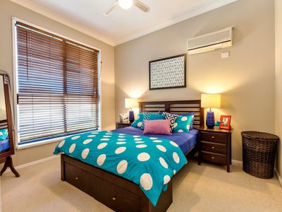 1 / 32 Valley View Drive, West Albury