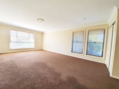 10 Holmwood Drive, Dubbo