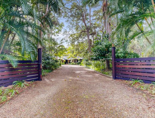 Private acreage for rent 5 minutes from Tewantin image 1