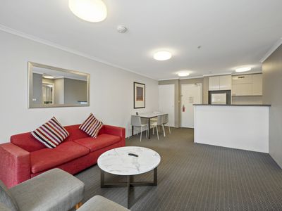 821 / 74 Northbourne Avenue, Braddon
