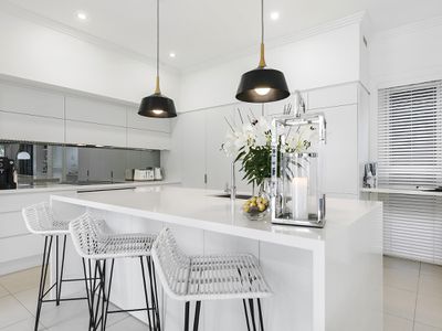 22 Lakeside Drive, Peregian Springs