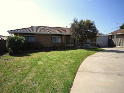 7 Wallaby Avenue, Kangaroo Flat