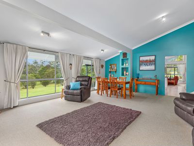 12 Chelmsbrook Drive, Rainbow Flat