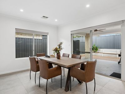 52 Sugargum Rise, Kiara