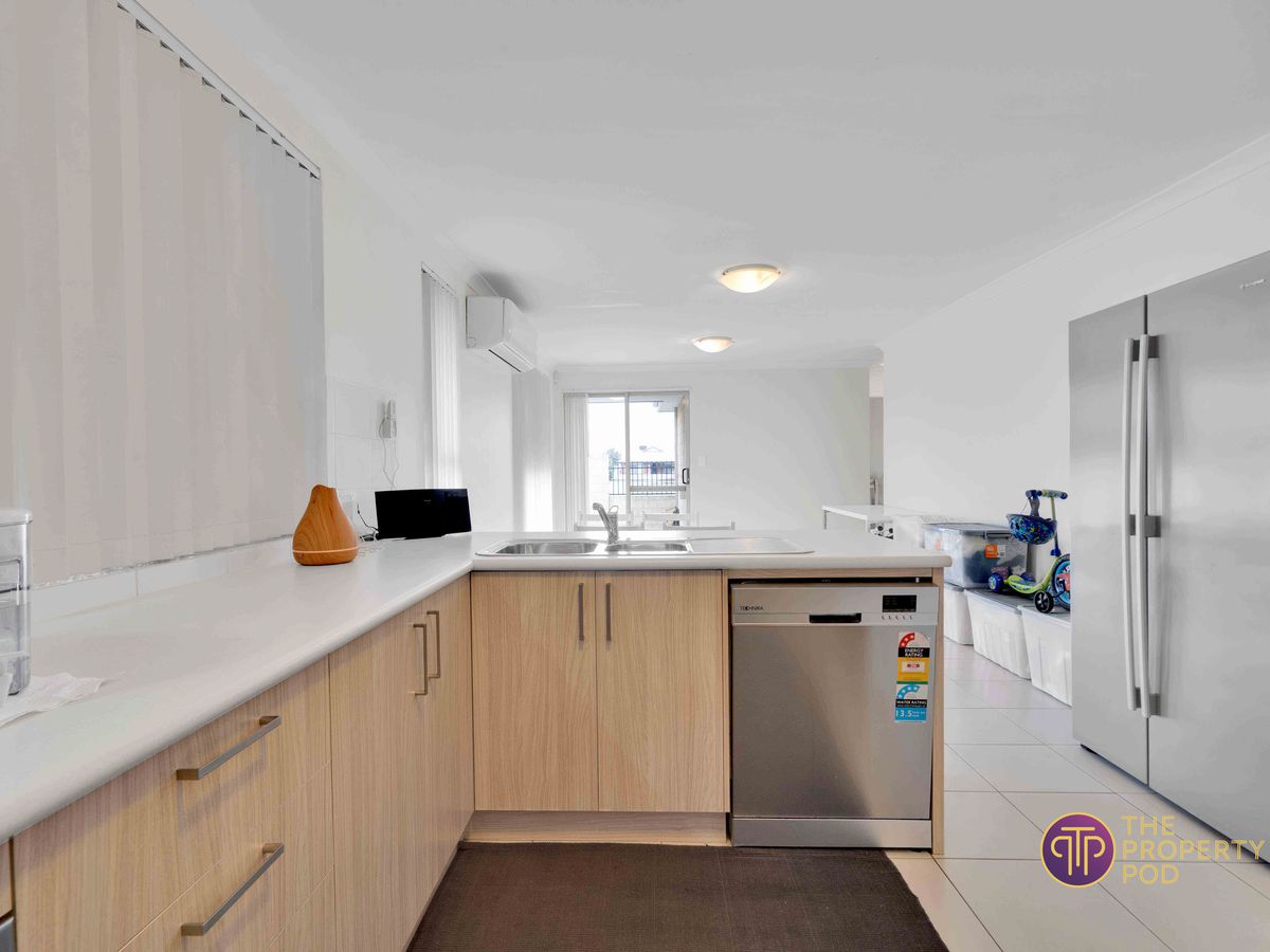 9 / 14 Carbine Bend, Byford