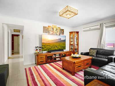 25 & 25A Adelphi Crescent, Doonside