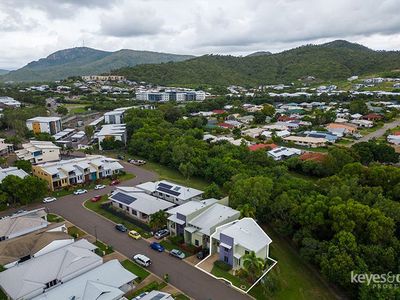 3 / 4 St Kilda Row, Douglas