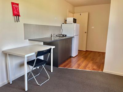 STUDIO 4 / 5 Rayhur Street, Clayton South