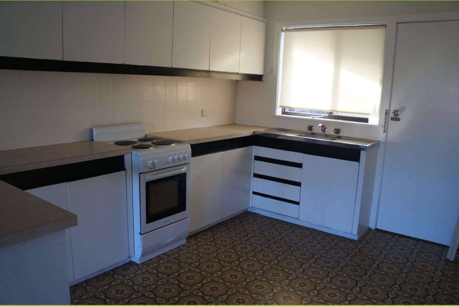 4 / 17 Stawell Road, Horsham
