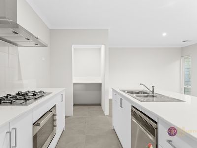 8 Ballyronan Road, Maddington