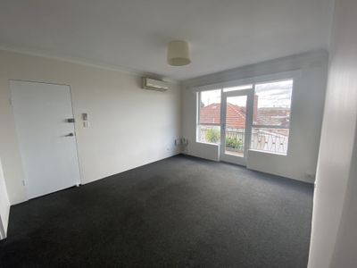 7 / 1 Hampton Parade, West Footscray