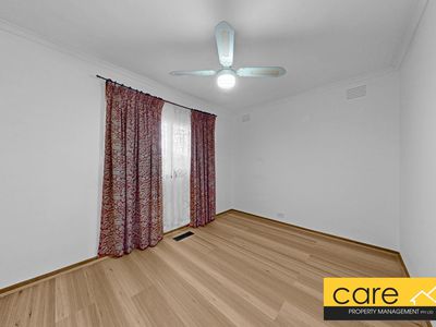 35 Oaktree Drive, Hampton Park