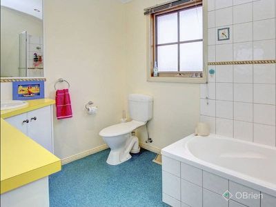 48 Weber Drive, Mornington
