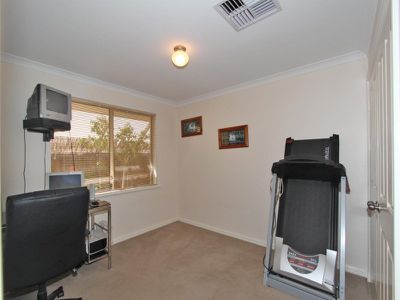 17 Vitali Crescent, Somerville