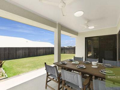 19 Rattray Street, Bushland Beach