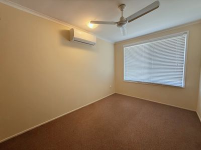 2 / 9  Chauvel Court, Boyne Island