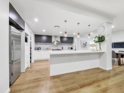 1 Paige Crescent, Wakerley