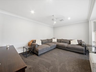 72 Welling Drive, Narellan Vale