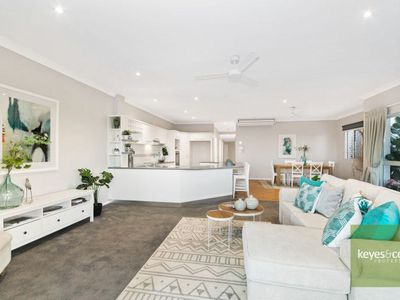 2 / 4 Stanton Terrace, Townsville City