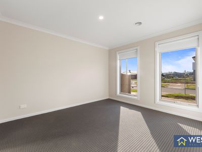 21 Murrindal Street, Werribee