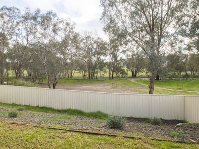 60 Royce Crescent, Lavington