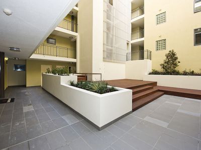 72 / 18 Wellington Street, East Perth