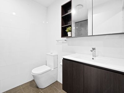 A206 / 37-39  Loftus Crescent, Homebush