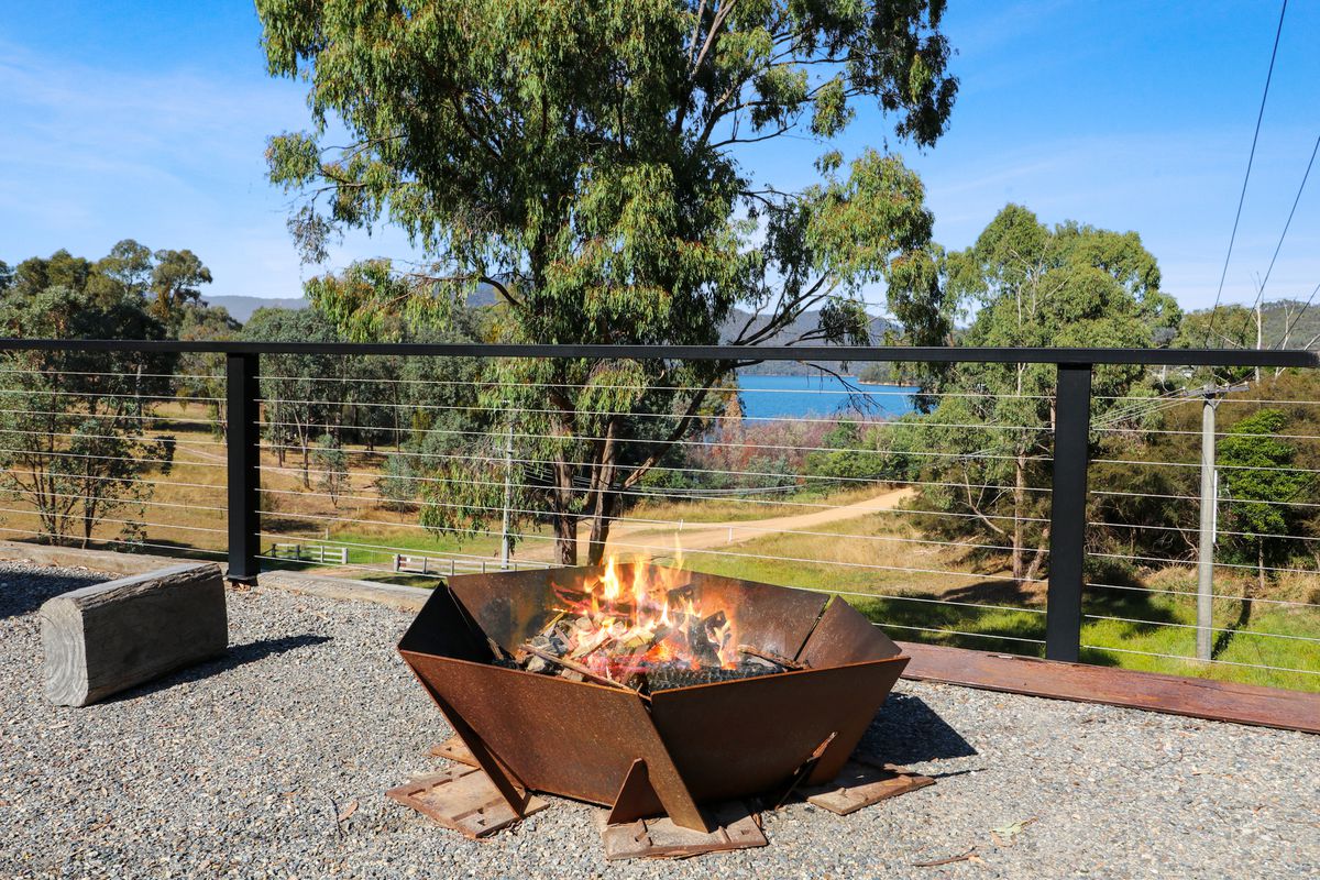 4 Murmuring Way, Goughs Bay