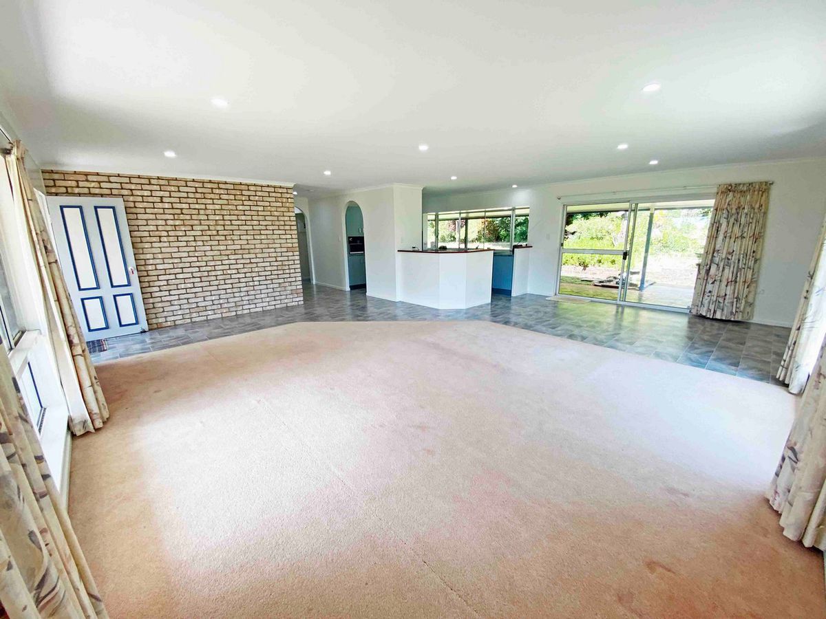 22 Panoramic Drive, Atherton