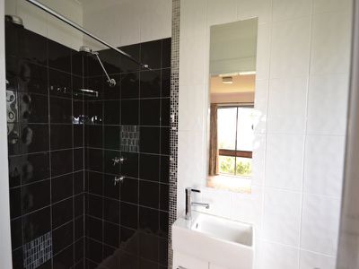 45 St Bernard Drive , Tawonga South