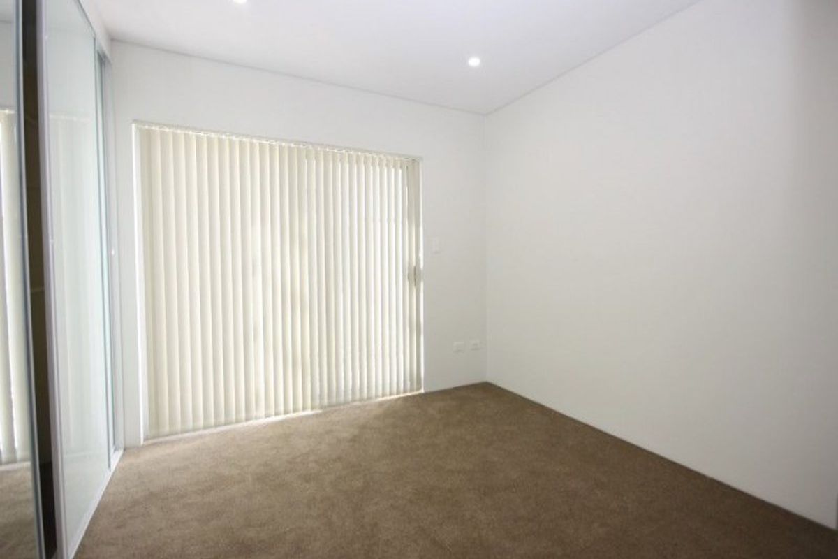 100 Tennyson Street, Mortlake